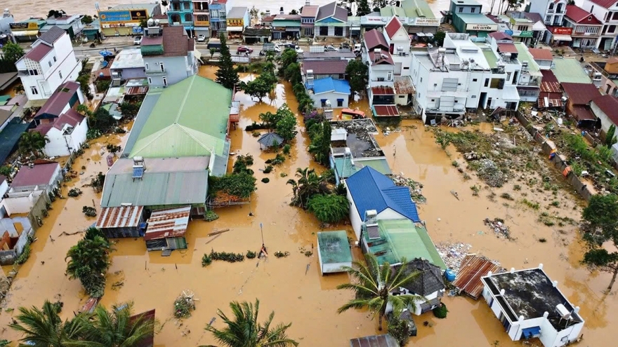 Foreign relief totals US$16 million for Vietnam's flood victims